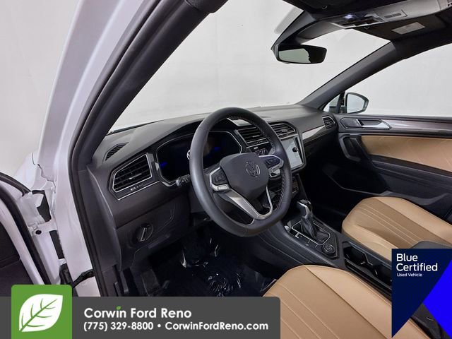 Used 2024 Volkswagen Tiguan SE AWD/4WD image 11