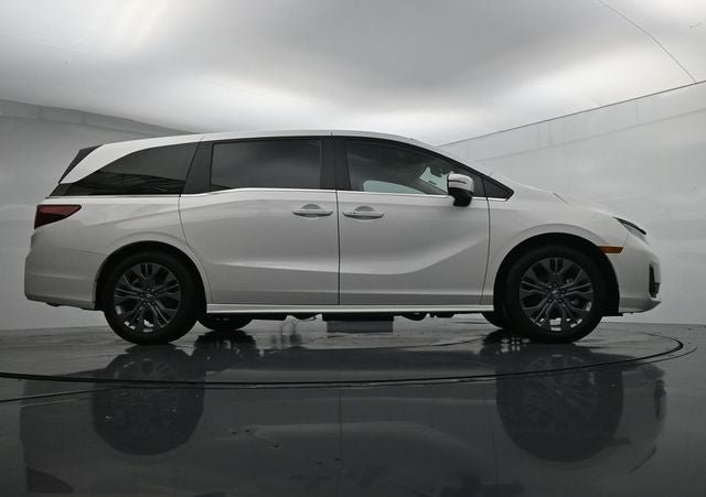Used 2025 Honda Odyssey Touring image 33