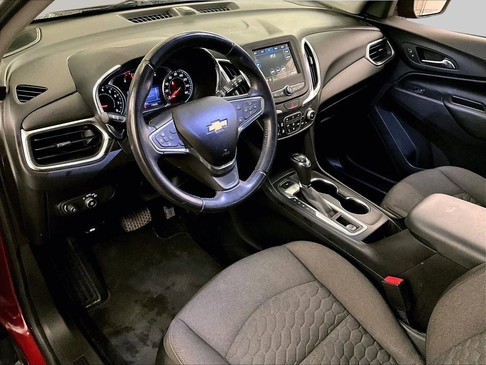 Used 2019 Chevrolet Equinox LT image 12