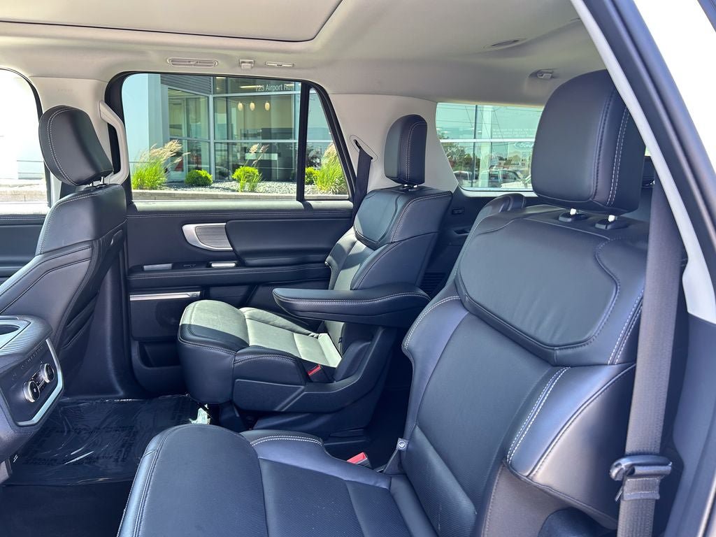 Certified 2025 Ford Expedition Max Platinum AWD/4WD image 15