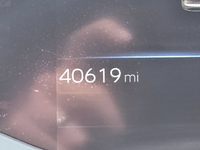 Used 2025 Toyota Prius XLE FWD image 28