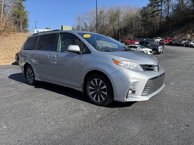 Used 2020 Toyota Sienna XLE Premium image 9