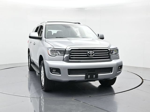 Used 2022 Toyota Sequoia SR5 AWD/4WD image 5