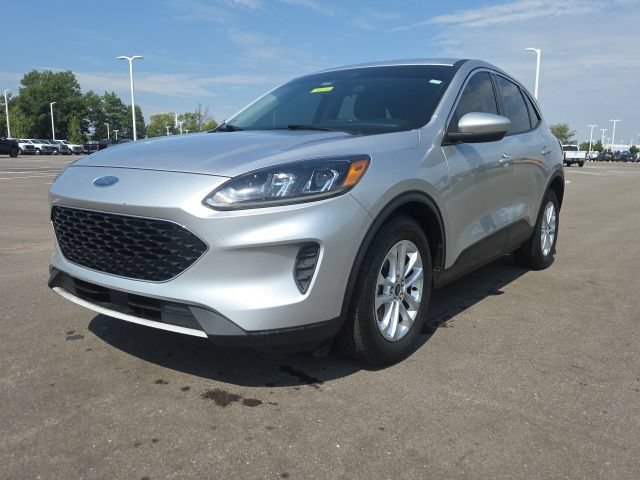 Certified 2020 Ford Escape SE FWD image 2