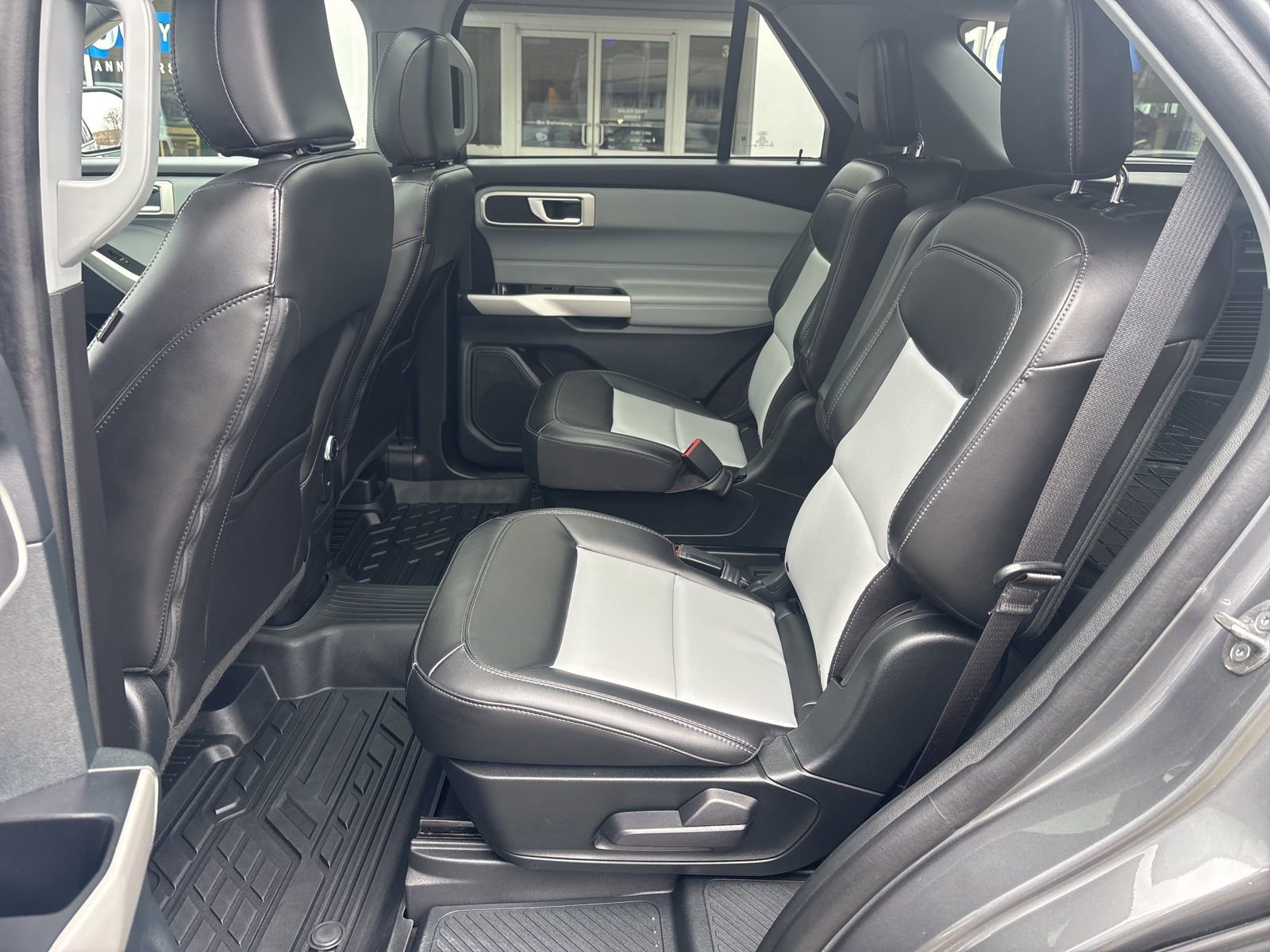 Certified 2023 Ford Explorer XLT w/ Equipment Group 202A image 38