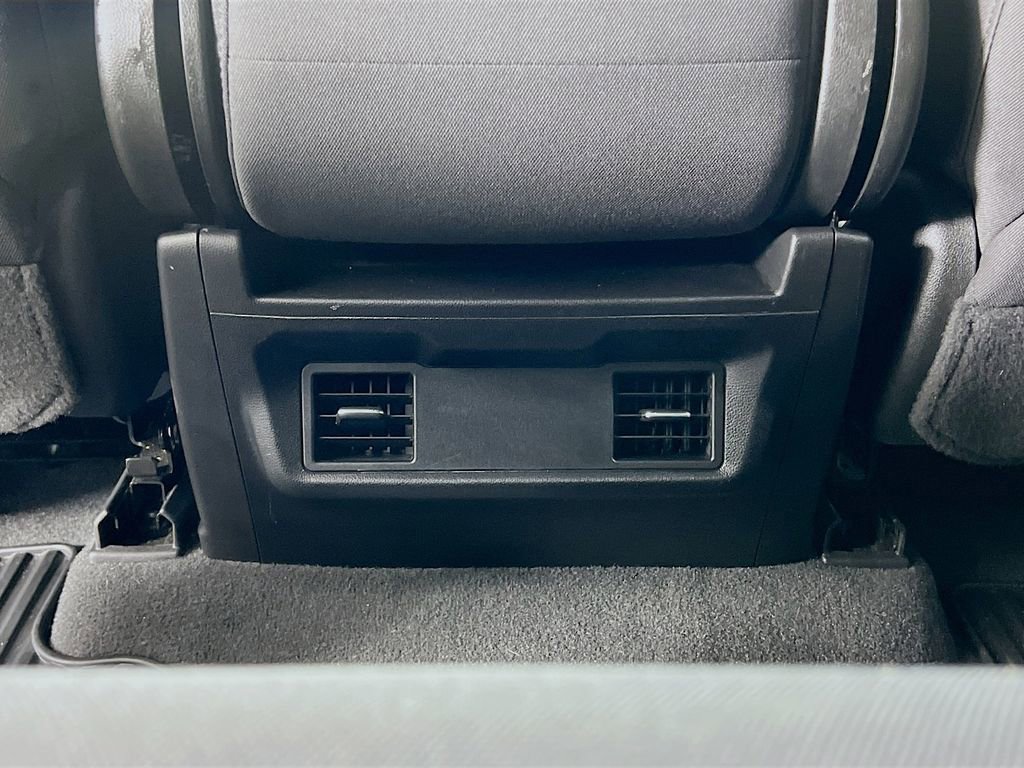 Used 2022 Chevrolet Silverado 1500 Custom w/ Safety Confidence Package image 28