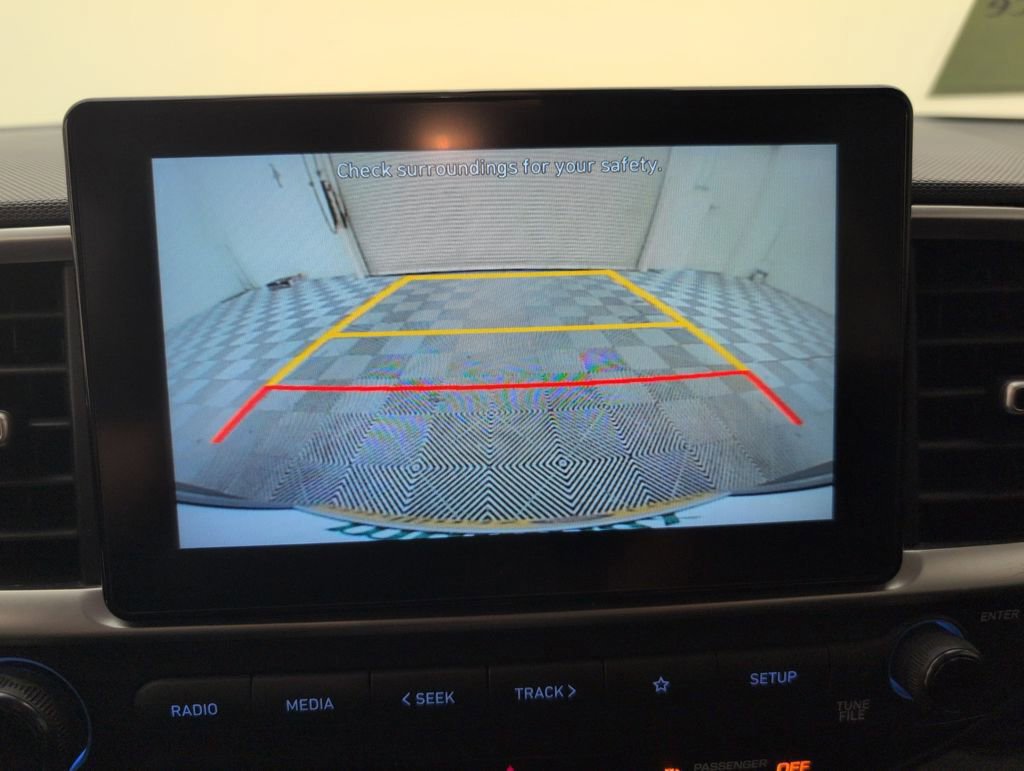 Used 2021 Hyundai Venue SE image 30