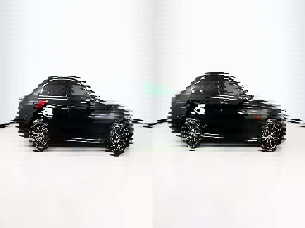 Used 2021 Mercedes-Benz C 300 Sedan image 26