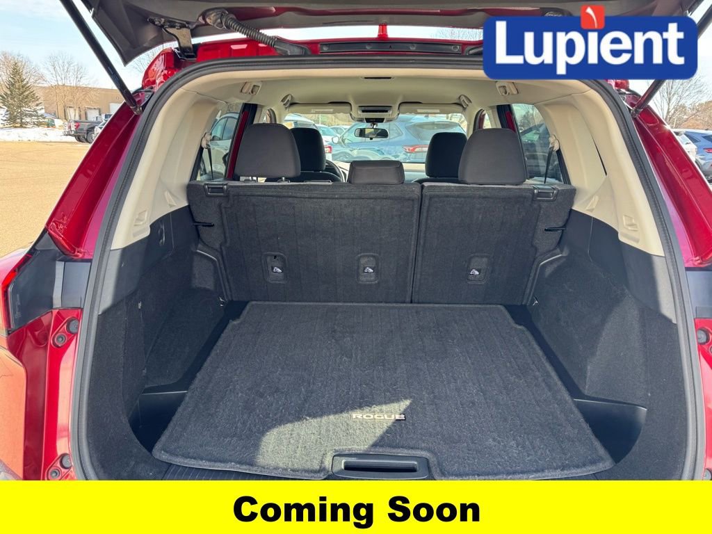 Used 2021 Nissan Rogue SV image 5