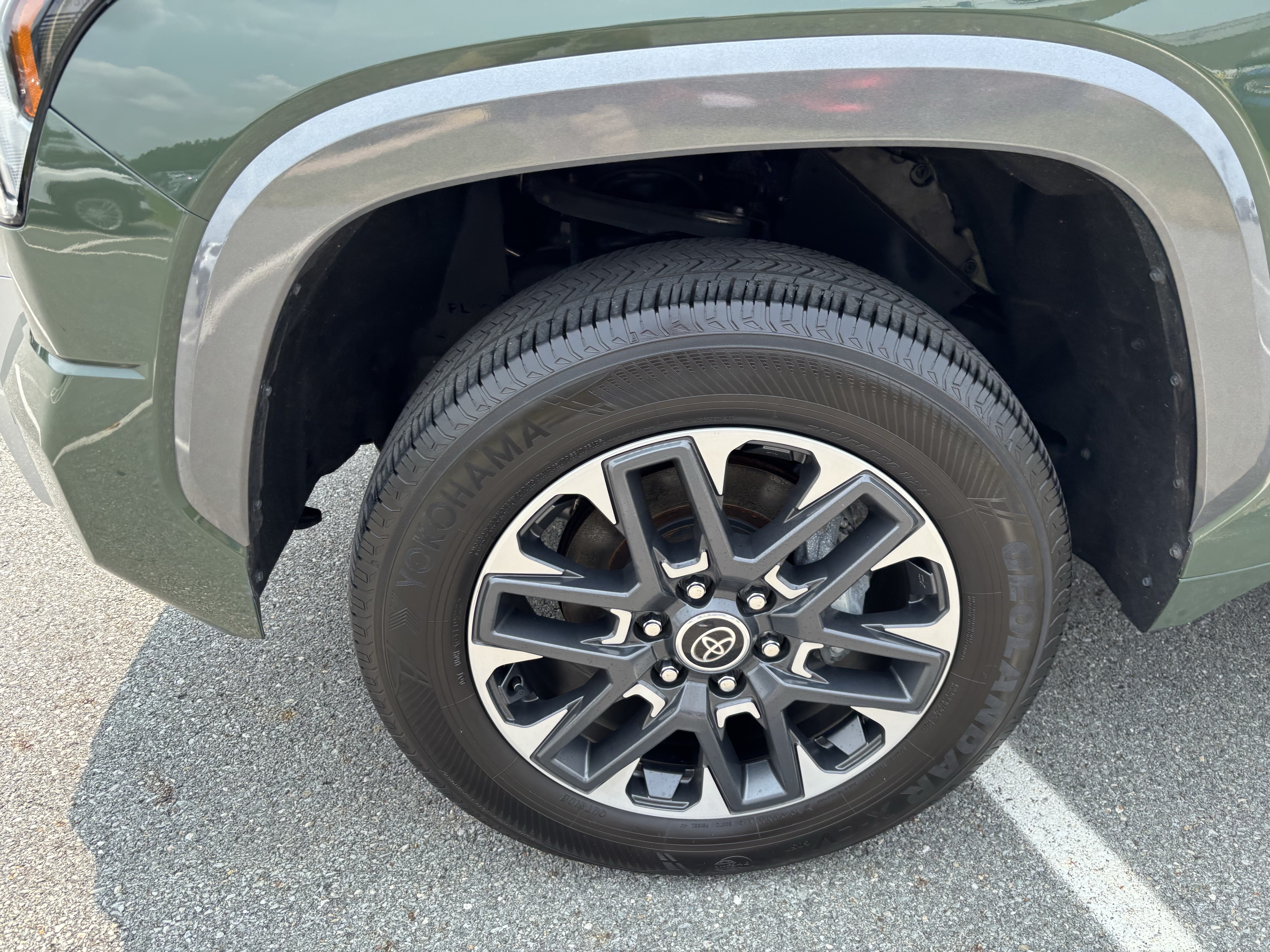 Used 2022 Toyota Tundra Limited AWD/4WD image 39