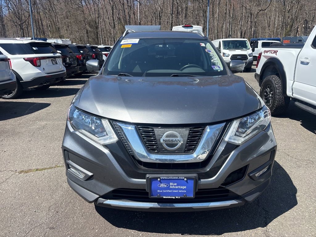 Used 2017 Nissan Rogue SV w/ SV Premium Package