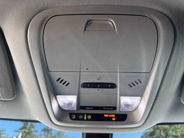 Used 2018 Buick Enclave Essence FWD image 33