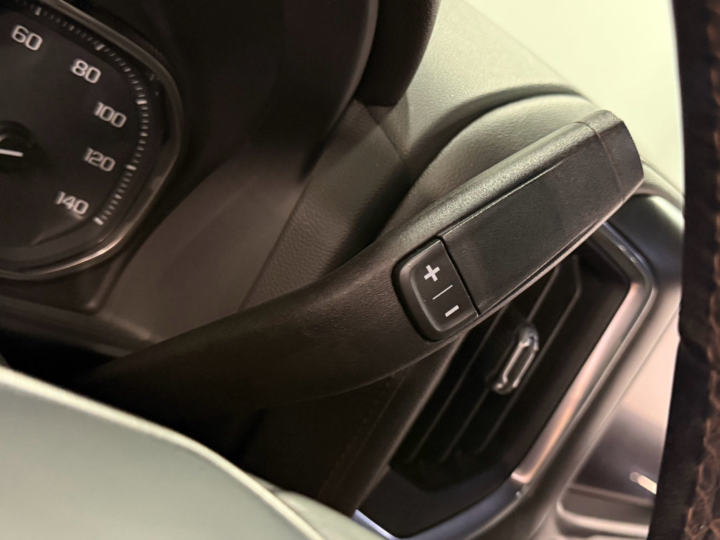 Used 2023 GMC Sierra 2500 AT4 w/ Gooseneck/5TH Wheel Package image 16