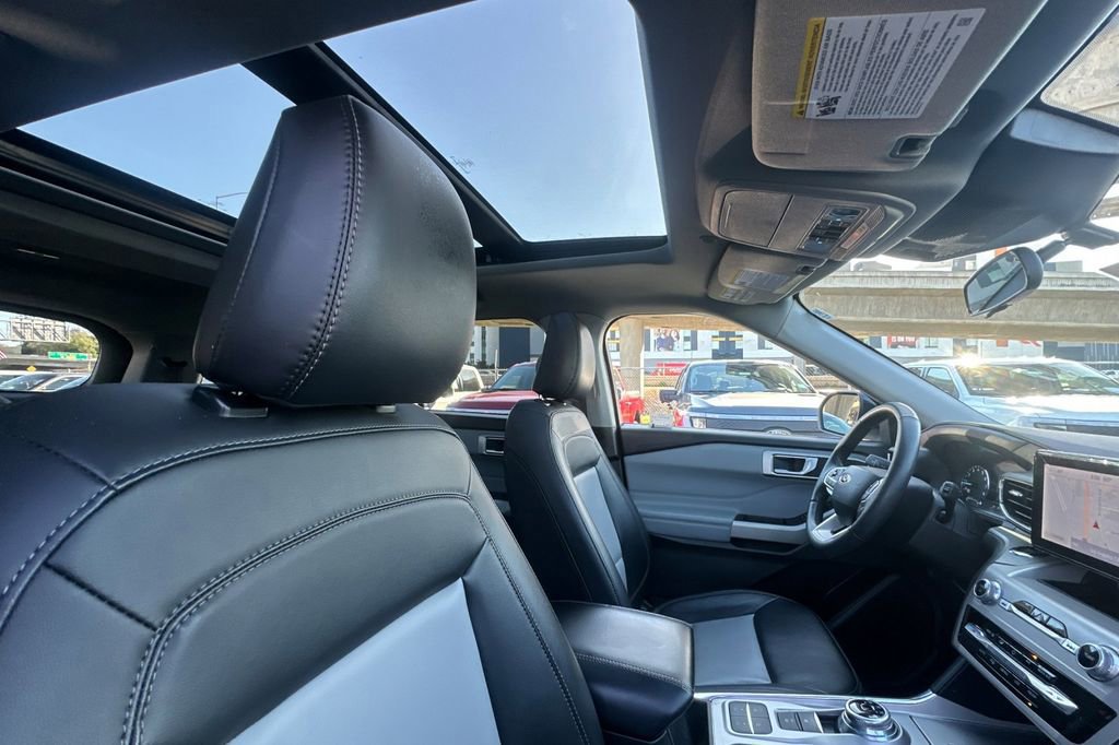 Certified 2023 Ford Explorer XLT w/ Equipment Group 202A image 20
