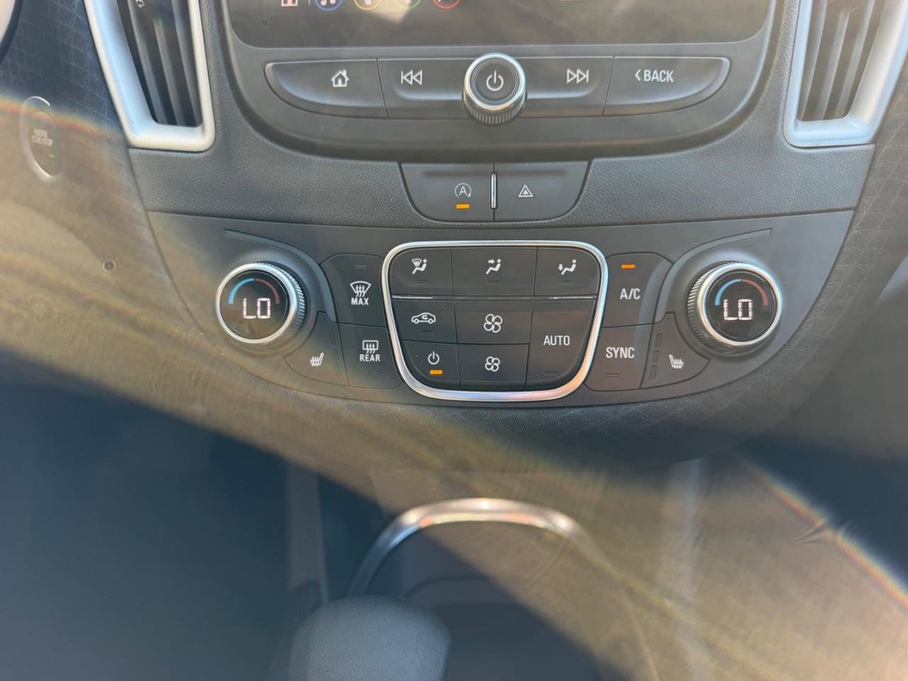 Used 2024 Chevrolet Malibu LT FWD image 16
