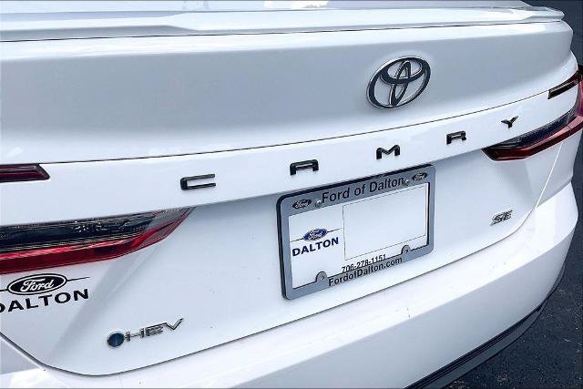 Used 2025 Toyota Camry SE w/ Convenience Package FWD image 8