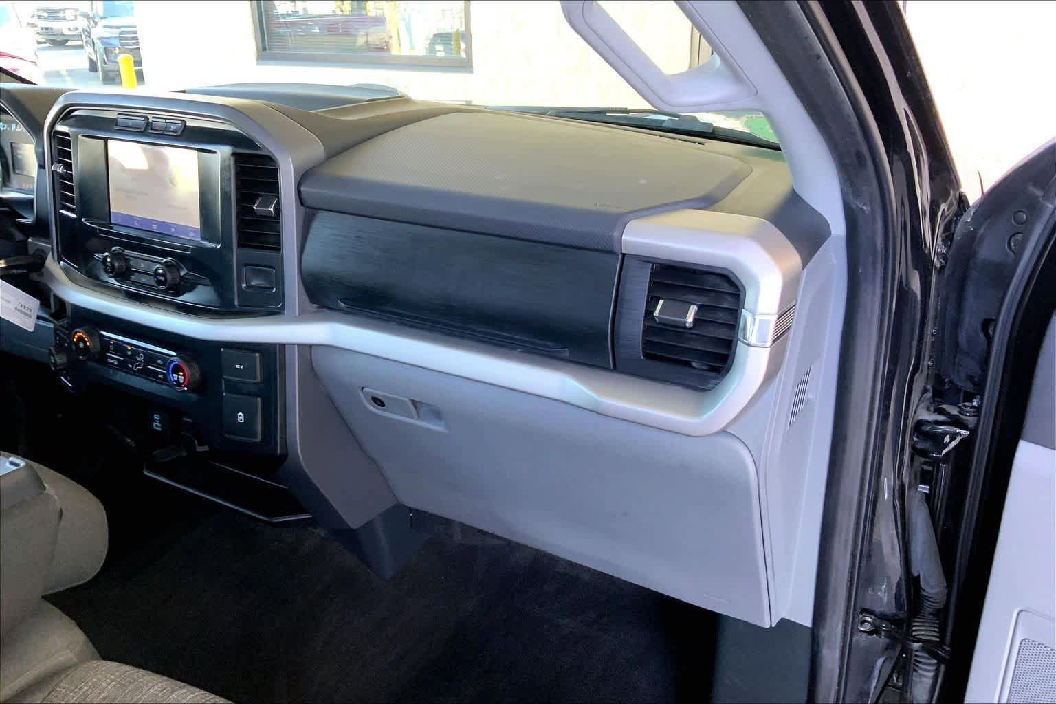 Certified 2022 Ford F150 XLT w/ XTR Package AWD/4WD image 18