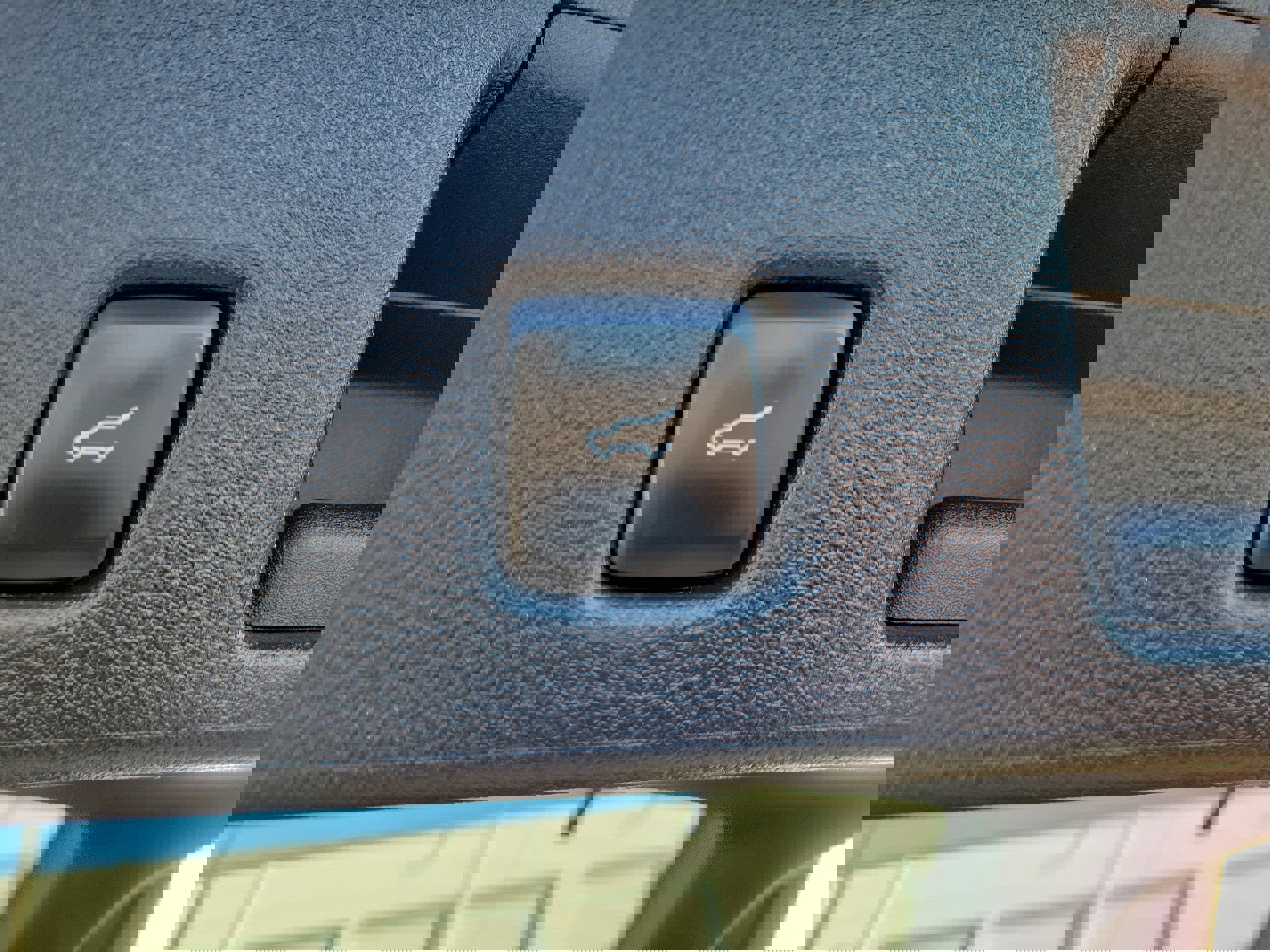 Certified 2022 Ford Escape SE w/ SE Sport Appearance Package AWD/4WD image 11