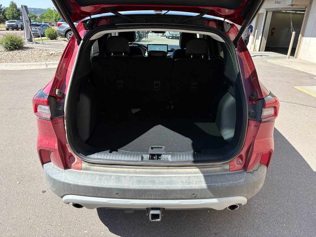 Certified 2026 Ford Escape Platinum w/ Premium Technology Package AWD/4WD image 28