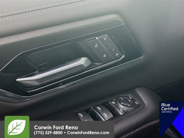 Used 2025 GMC Yukon Denali image 21