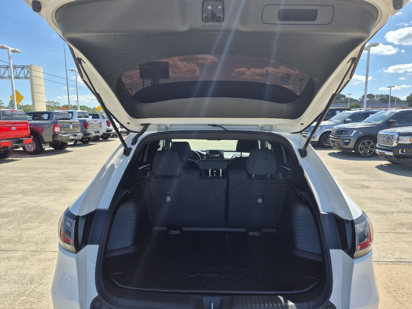 Used 2023 Honda HR-V Sport image 11