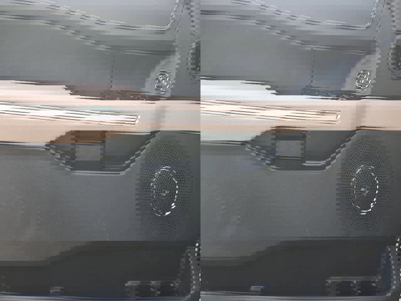 Certified 2023 Ford Expedition Max Limited image 16