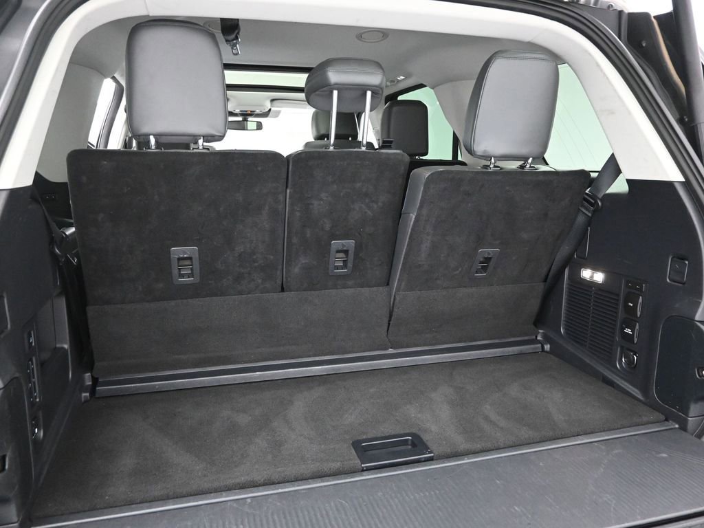 Certified 2025 Ford Expedition Active AWD/4WD image 9
