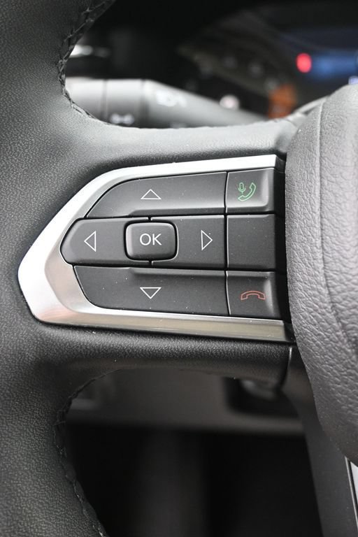 Used 2023 Jeep Compass Limited AWD/4WD image 17