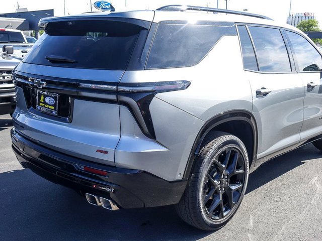 Used 2026 Chevrolet Traverse RS w/ LPO, Floor Liner Package AWD/4WD image 9