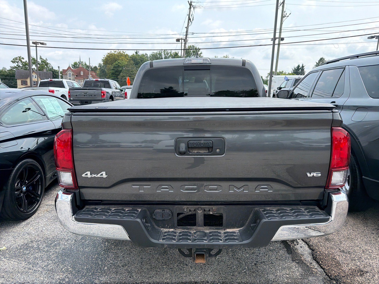 Used 2018 Toyota Tacoma SR5 AWD/4WD image 8