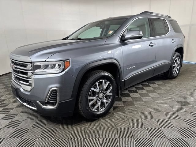 Used 2022 GMC Acadia SLT w/ Technology Package AWD/4WD image 8
