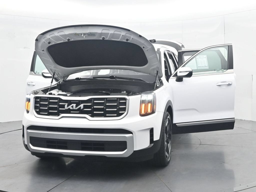 Used 2025 Kia Telluride S FWD image 50
