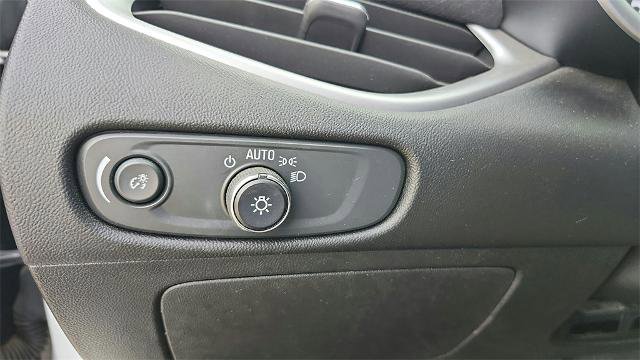 Used 2024 Chevrolet Malibu LT image 23