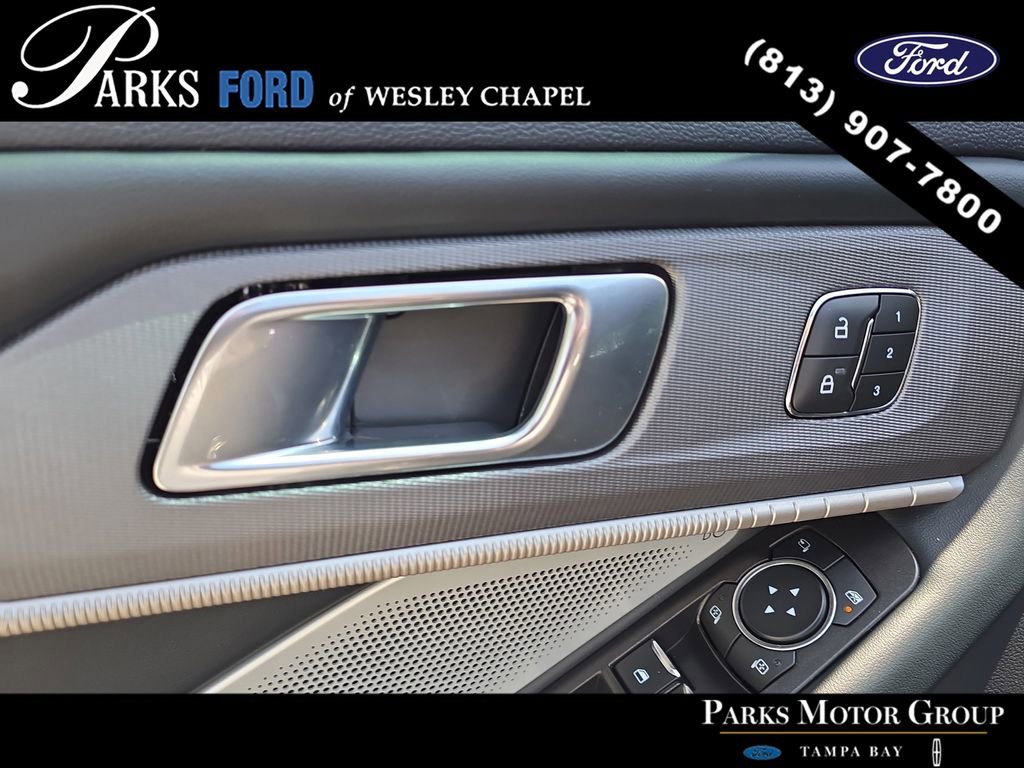 Certified 2025 Ford Explorer ST w/ Sun And Sound Package AWD/4WD image 17