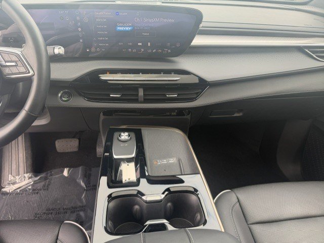 Used 2025 Buick Enclave Avenir w/ Super Cruise Package AWD/4WD image 20