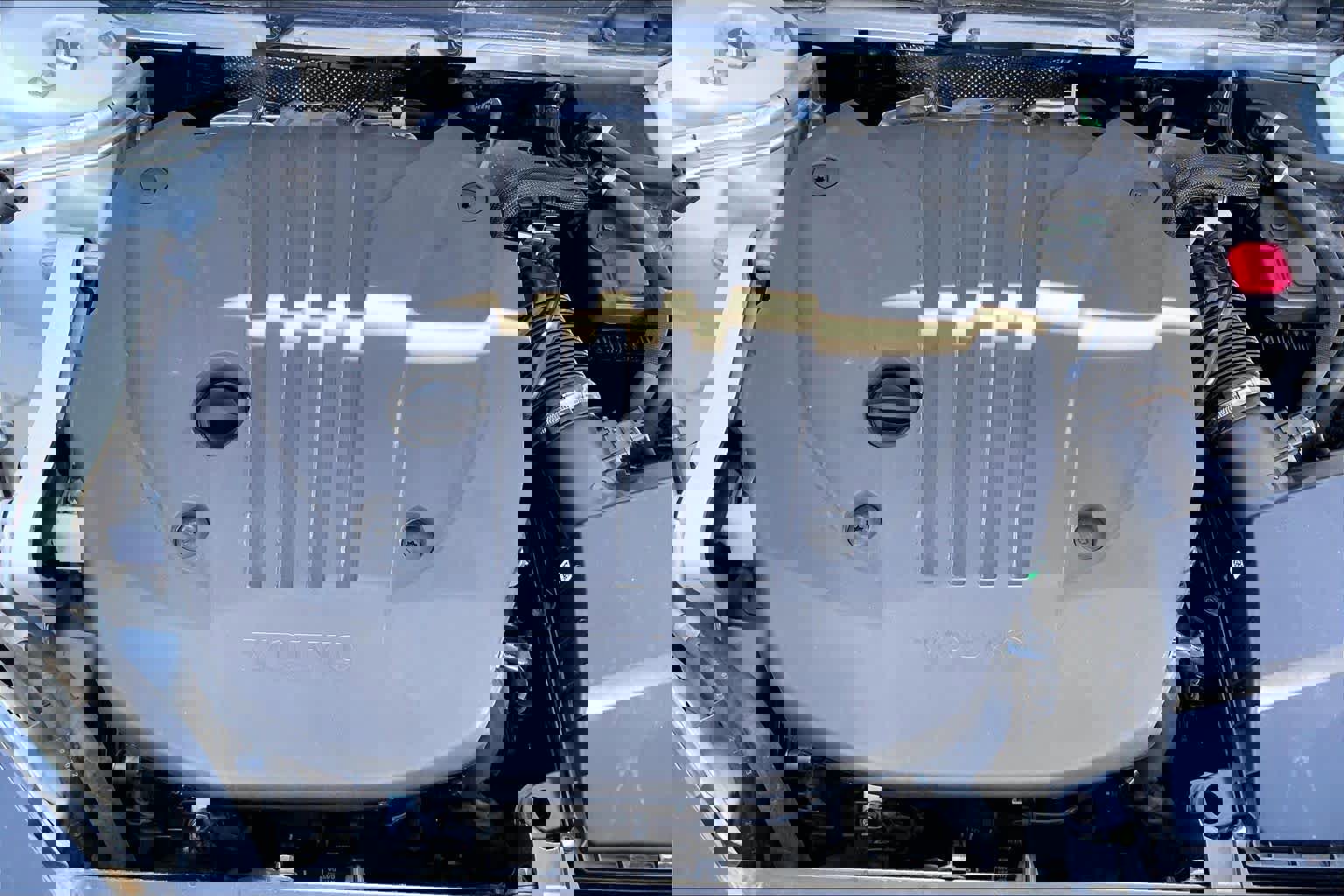 Used 2024 Volvo XC60 B5 Ultimate image 32