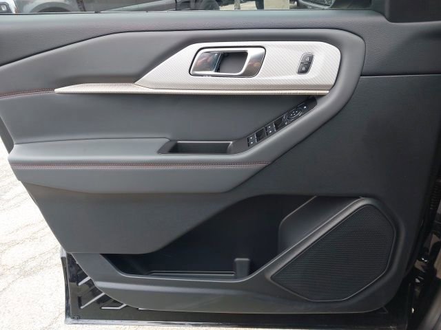 Certified 2025 Ford Explorer Active w/ Active Comfort Package image 15