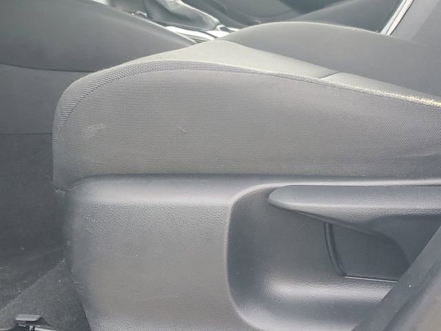 Used 2022 Toyota Corolla LE image 6