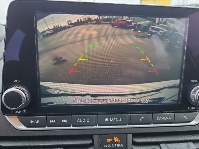 Used 2024 Nissan Altima 2.5 SV image 32