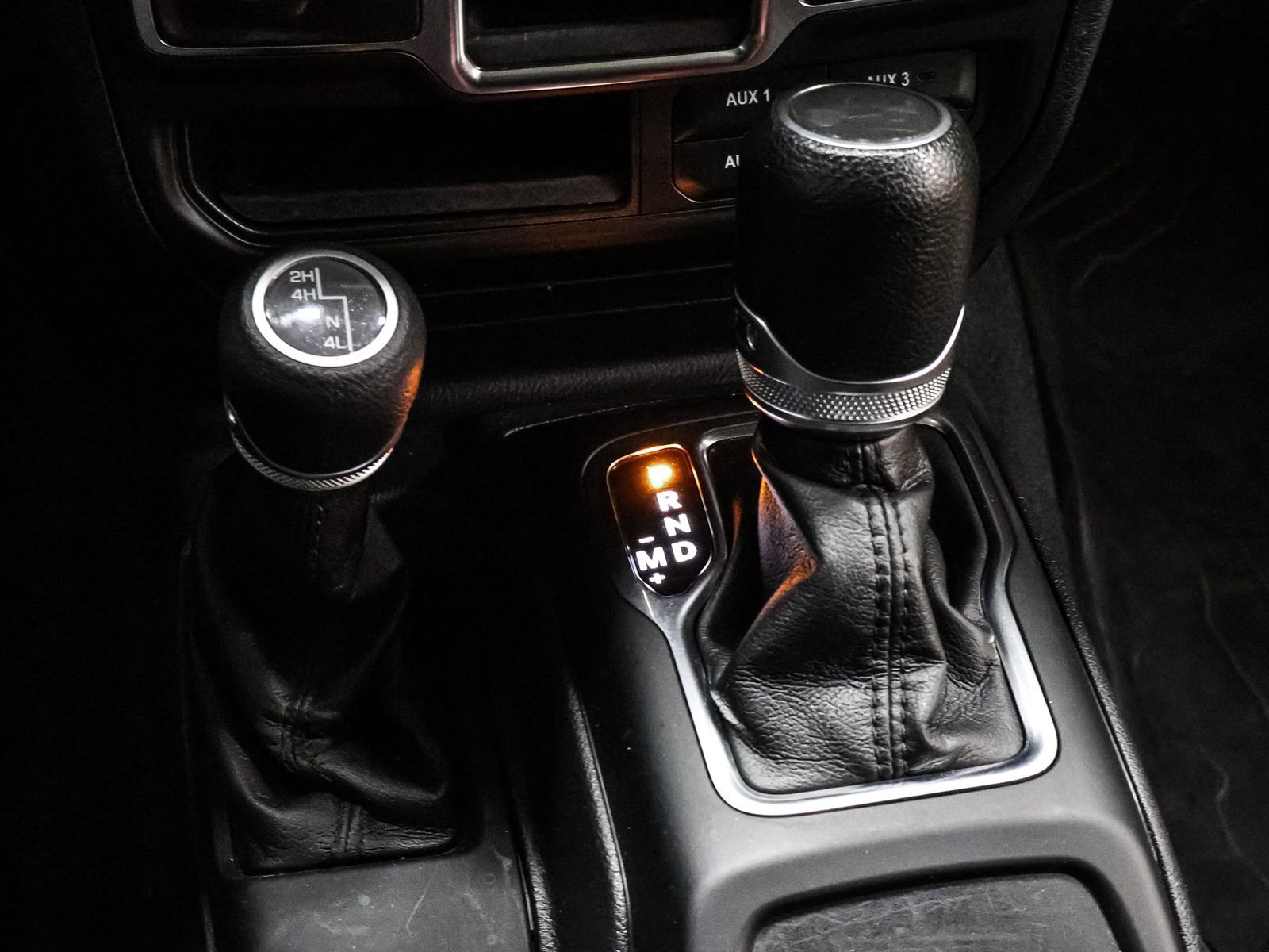 Used 2023 Jeep Wrangler Willys image 29