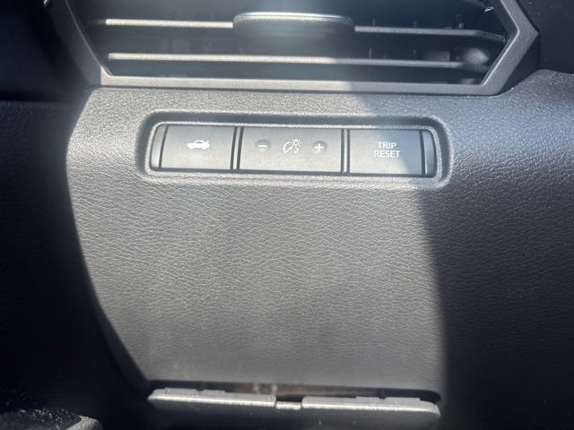 Used 2025 Nissan Altima 2.5 SR FWD image 23