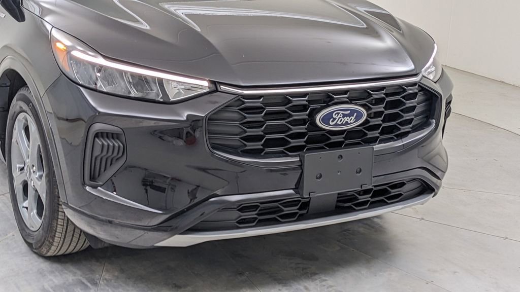 Certified 2024 Ford Escape ST-Line w/ Cold Weather Package FWD image 41