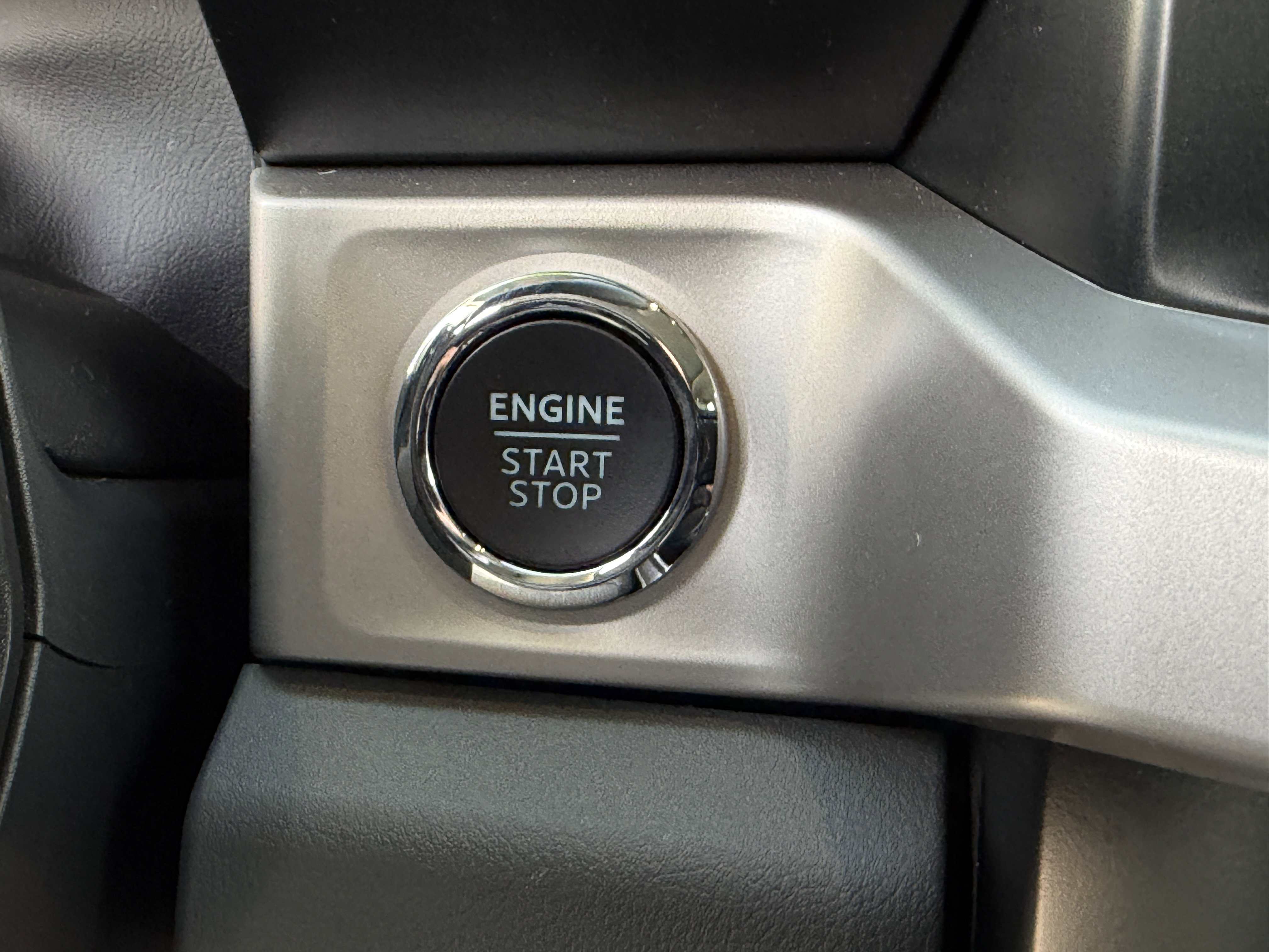 Certified 2023 Ford F250 XLT w/ Black Appearance Package image 18