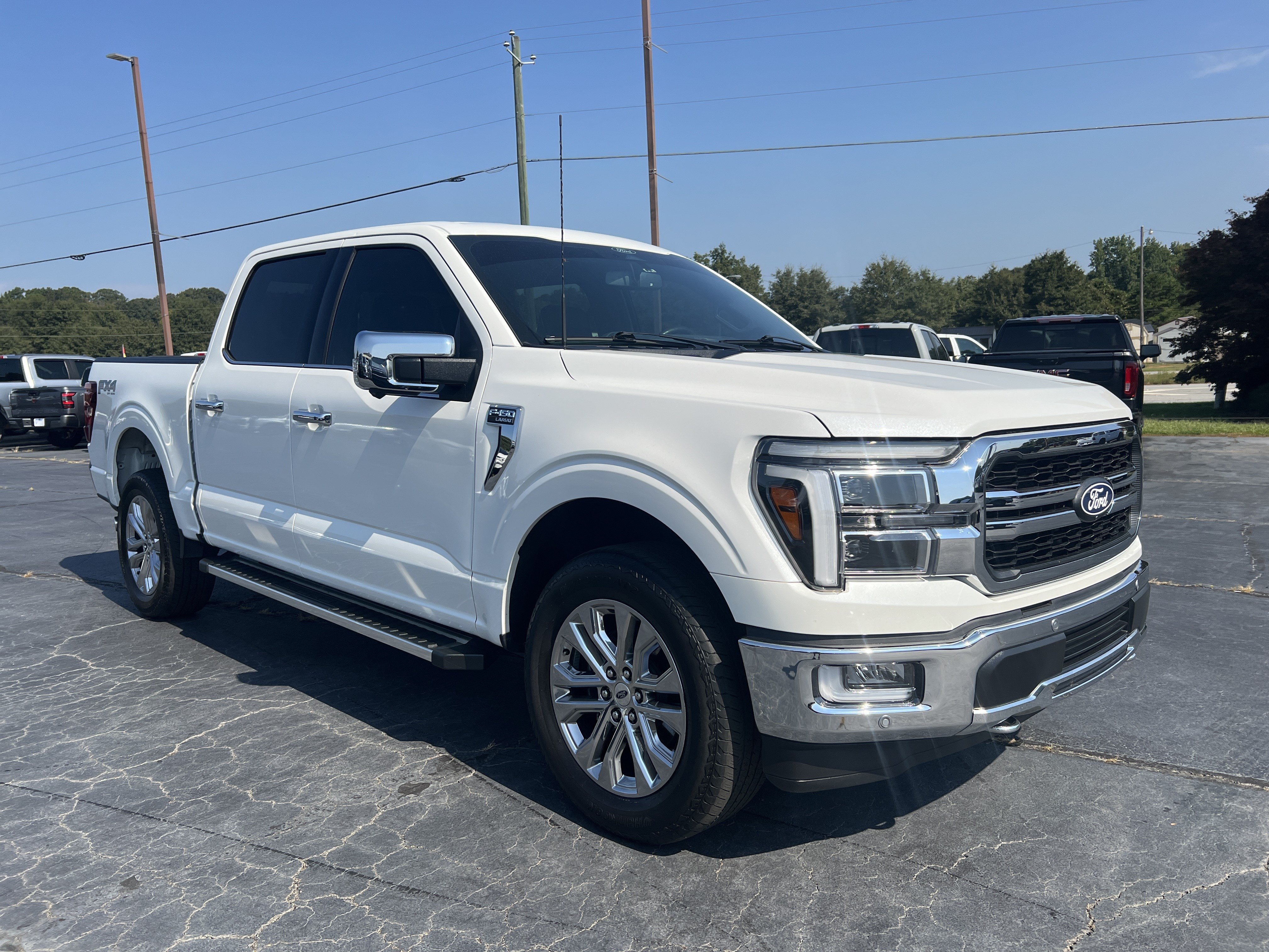 Certified 2024 Ford F150 Lariat w/ FX4 Off-Road Package AWD/4WD image 4