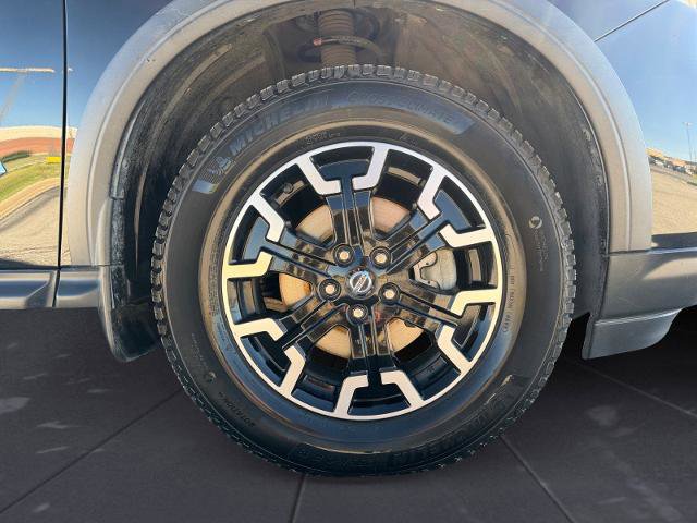 Used 2020 Nissan Pathfinder SL image 14