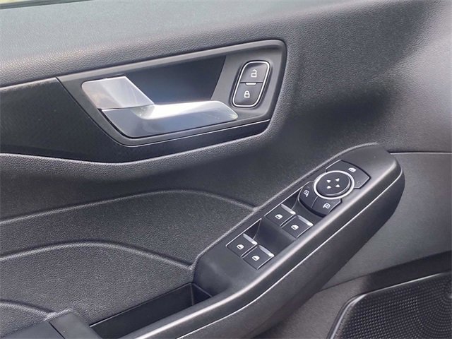 Certified 2022 Ford Escape SEL w/ SEL Stealth AWD Package image 16