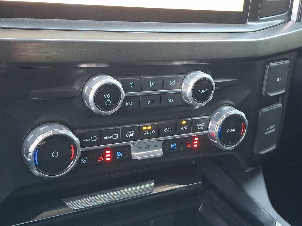 Certified 2023 Ford F250 Lariat w/ Black Appearance Package image 16