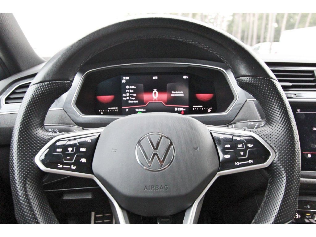 Used 2022 Volkswagen Tiguan SE R-Line FWD image 18