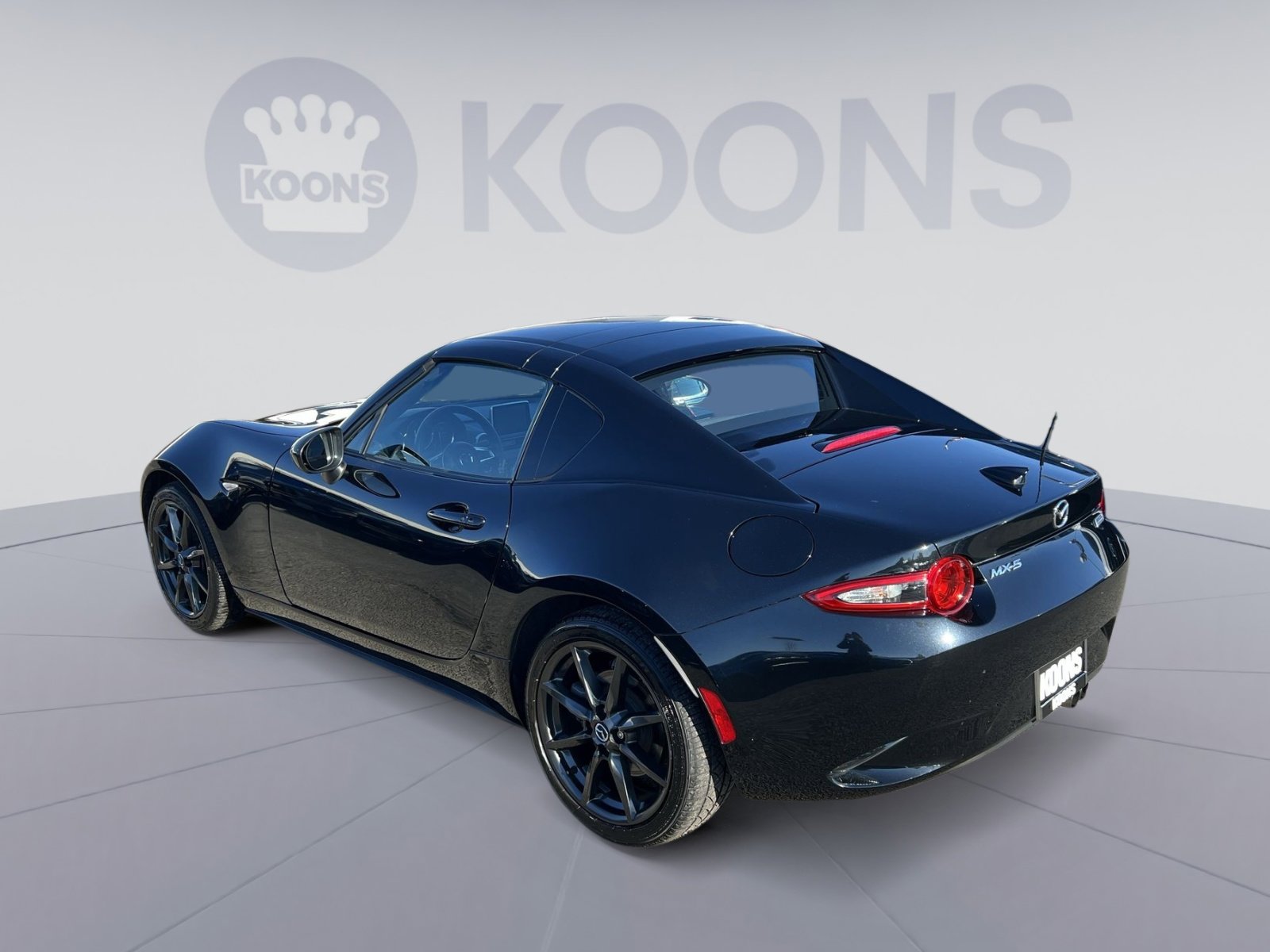 Used 2017 MAZDA MX-5 Miata RF Grand Touring image 4