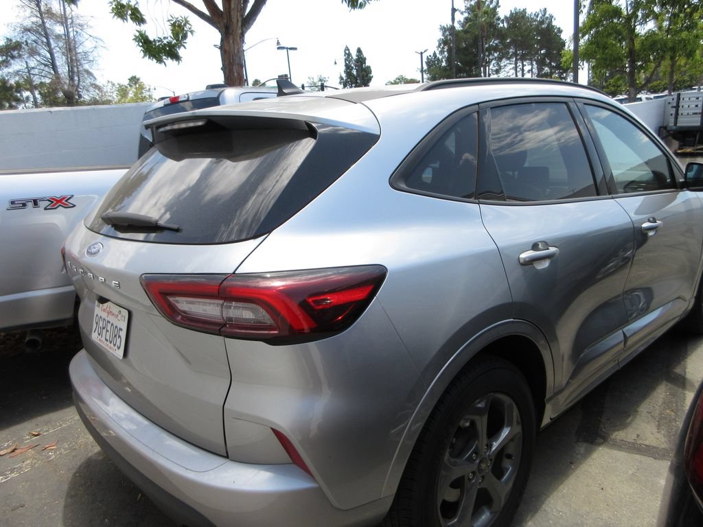 Certified 2023 Ford Escape ST-Line FWD image 3